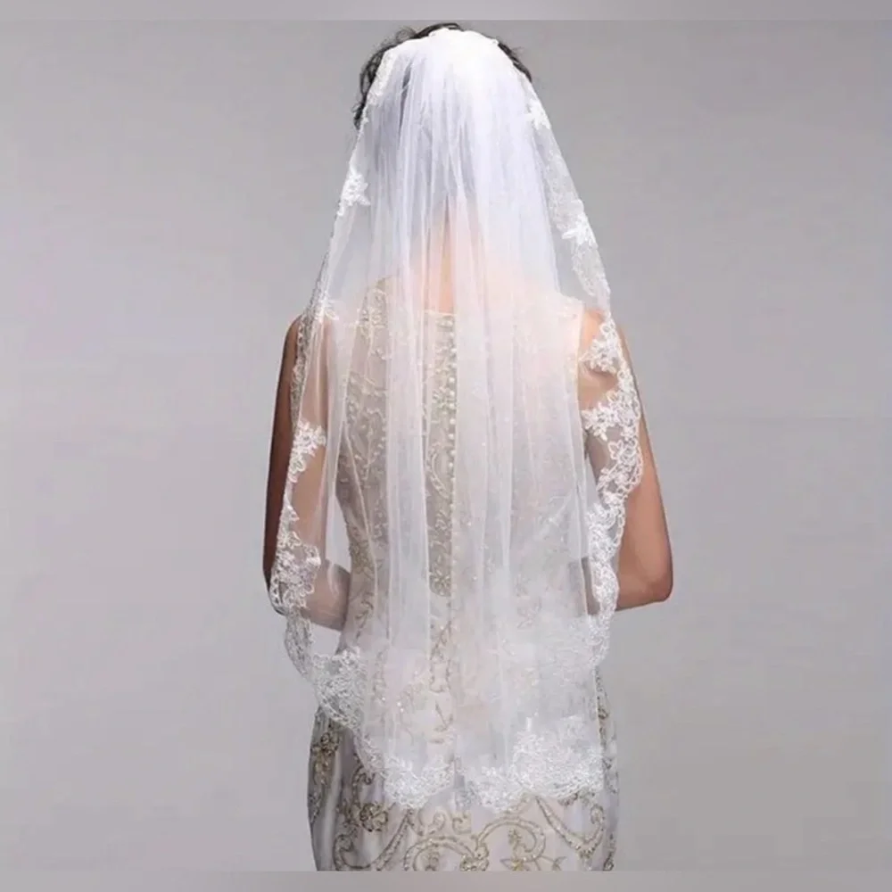 Lace Embroidered and Gems Edge Bridal Wedding Veil White With Comb NWT